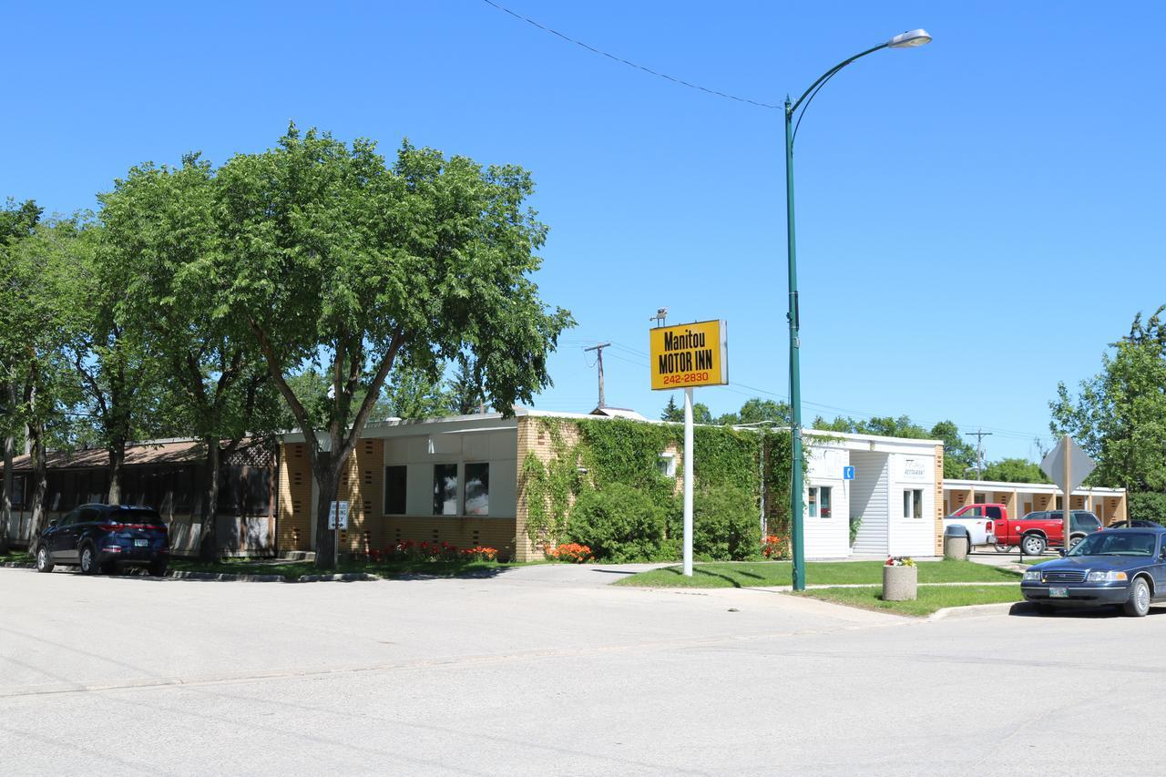 Manitou Motor Inn エクステリア 写真
