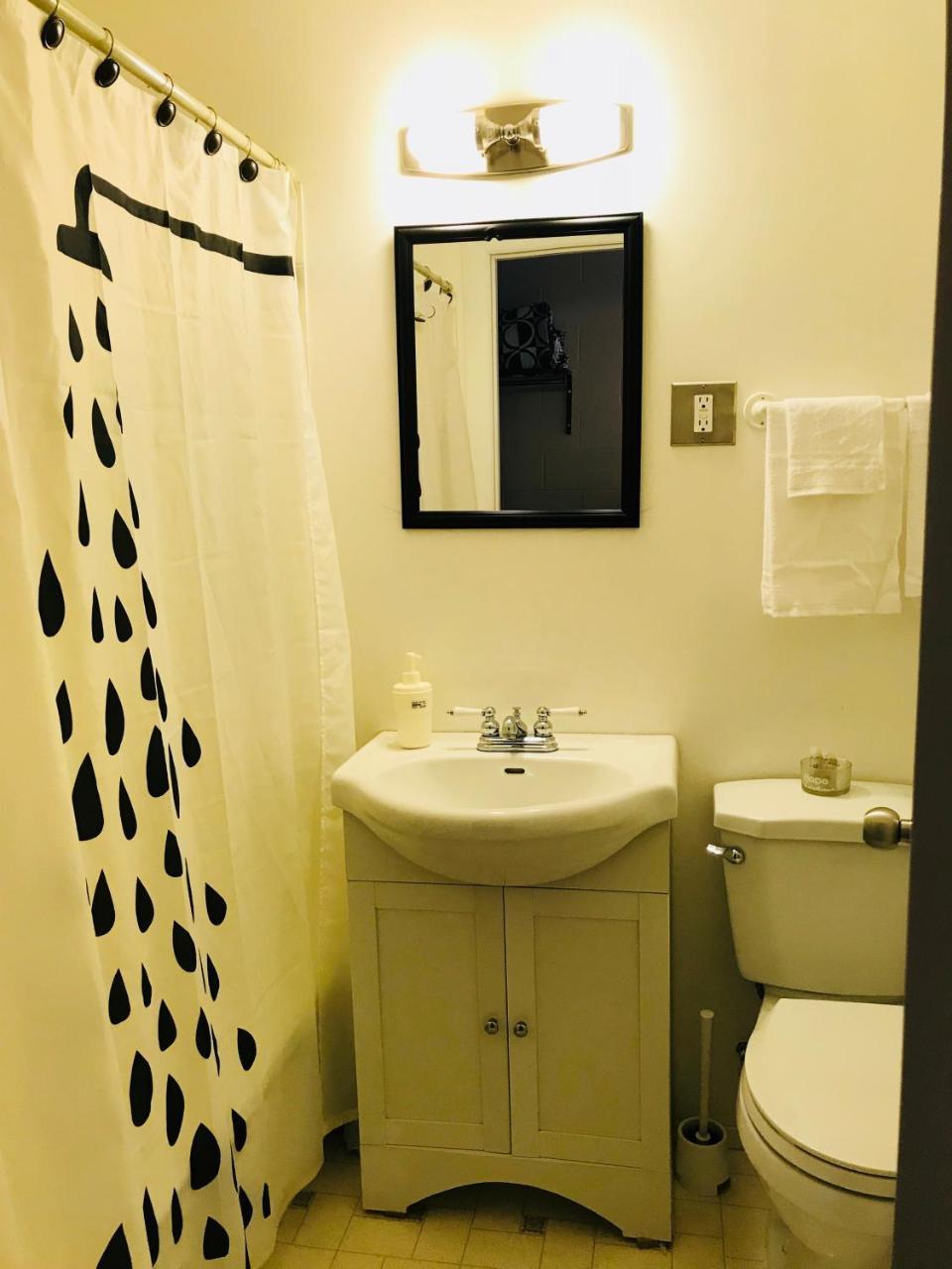 Manitou Motor Inn エクステリア 写真